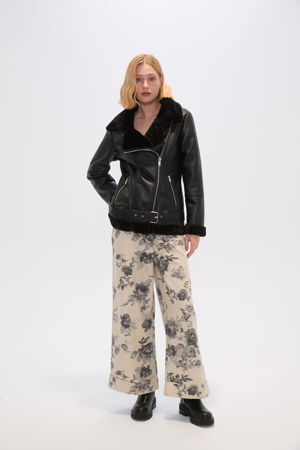 CHAQUETA CAROLU NEGRO image number null