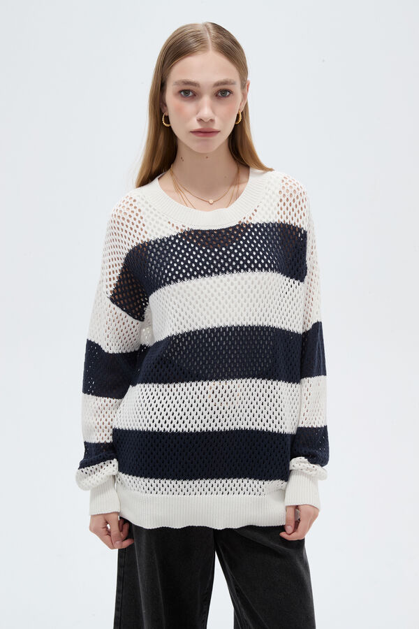 SWEATER BEACHU 70809 GUSTO 1 image number null