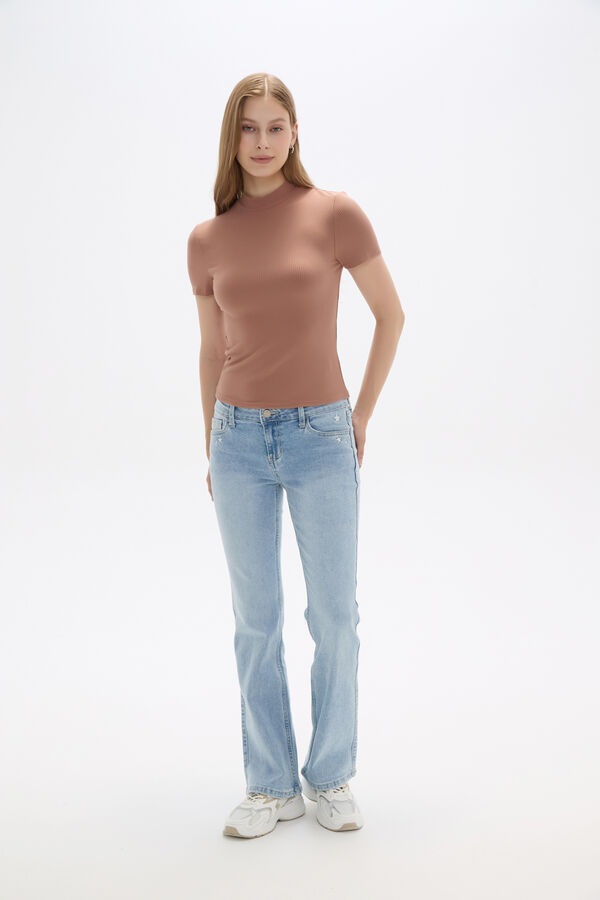 REMERA DALY TOSTADO image number null