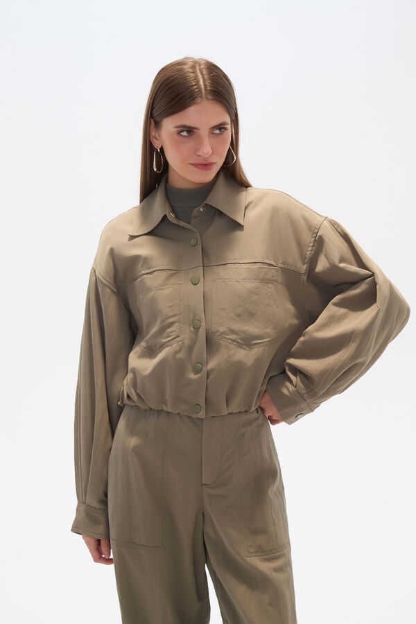 CAMPERA RIUNA VERDE OLIVA CLARO image number null