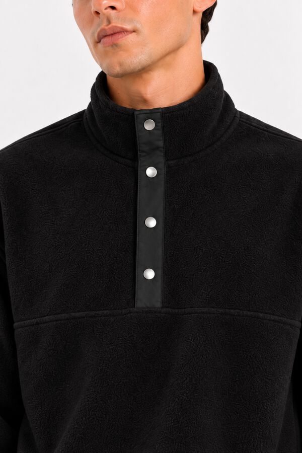 BUZO ESTUCA NEGRO image number null