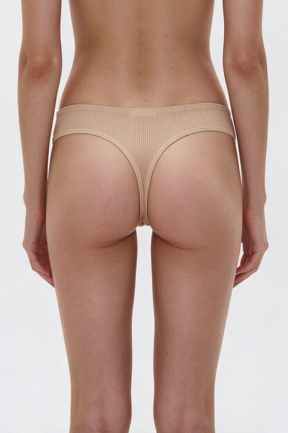 Tanga  Lina CAQUI image number null