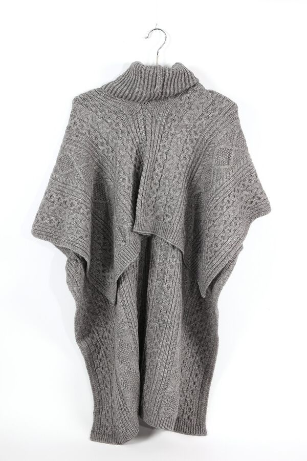 Poncho Sivir GRIS image number null