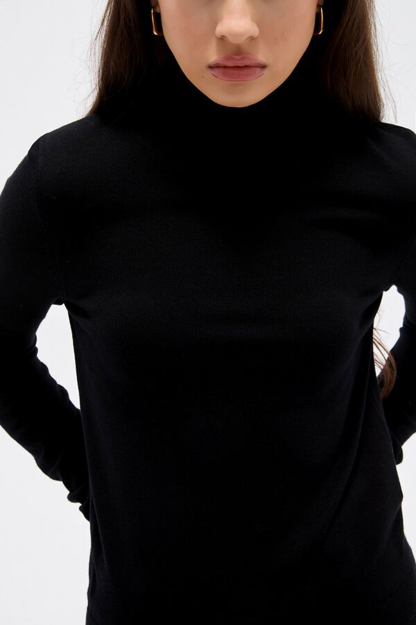 POLERA TIVANA NEGRO image number null