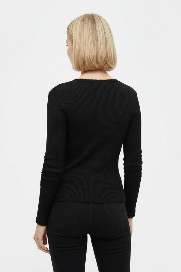 REMERA IRVETH NEGRO image number null