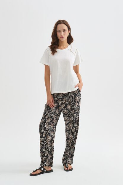 REMERA LUGOJ 70607 MARFIL  / OFF WHITE image number null