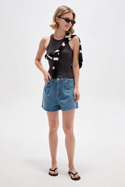 MUSCULOSA ETHEREUM 70809 GRIS OSCURO image number null