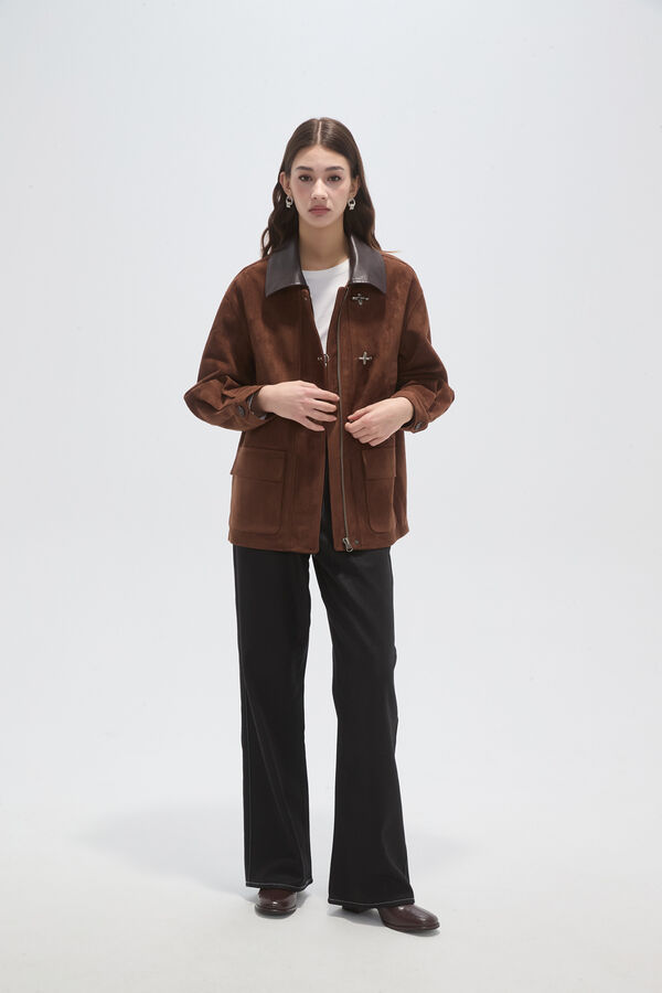 CHAQUETA GORVEN MARRON image number null