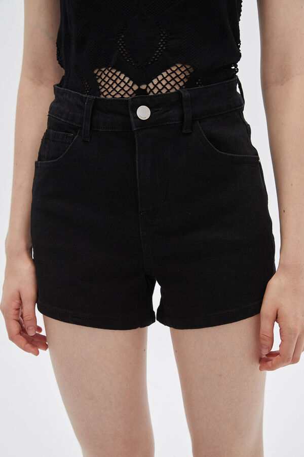 SHORT BASICILATA NEGRO image number null