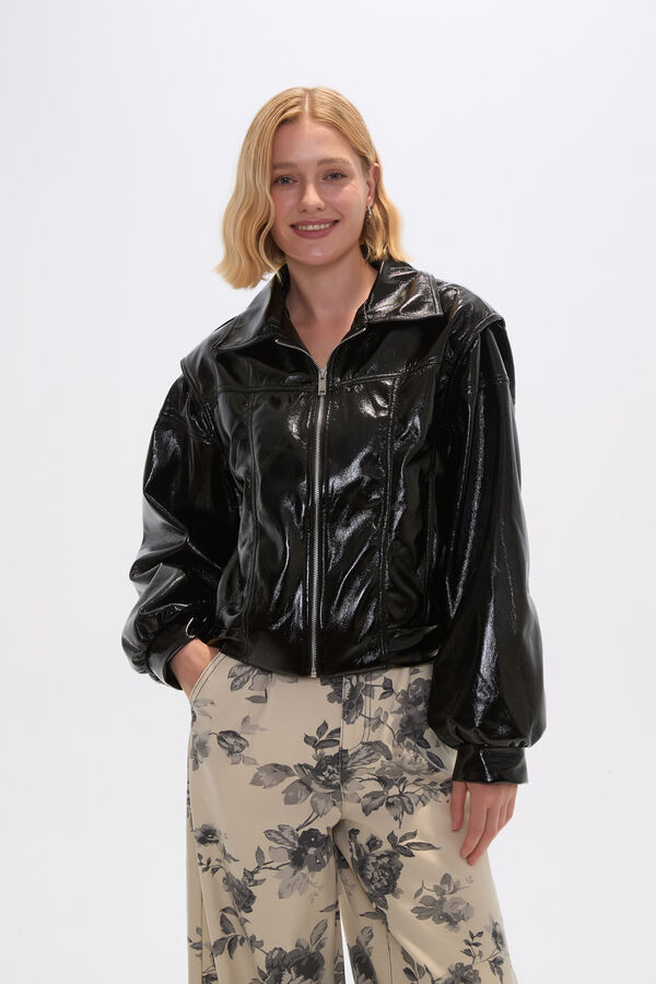 CHAQUETA CHUNK NEGRO image number null