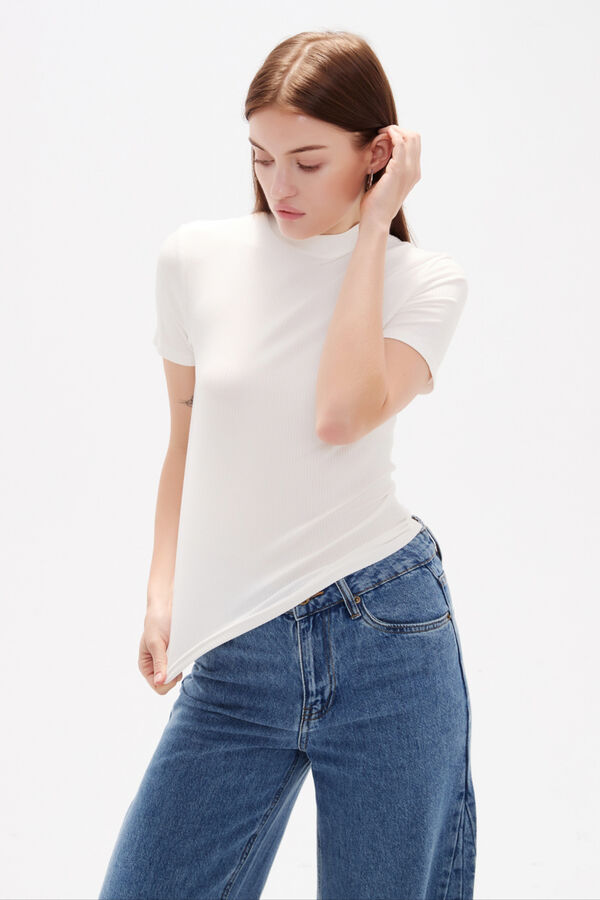 REMERA DALY 70607 MARFIL  / OFF WHITE image number null