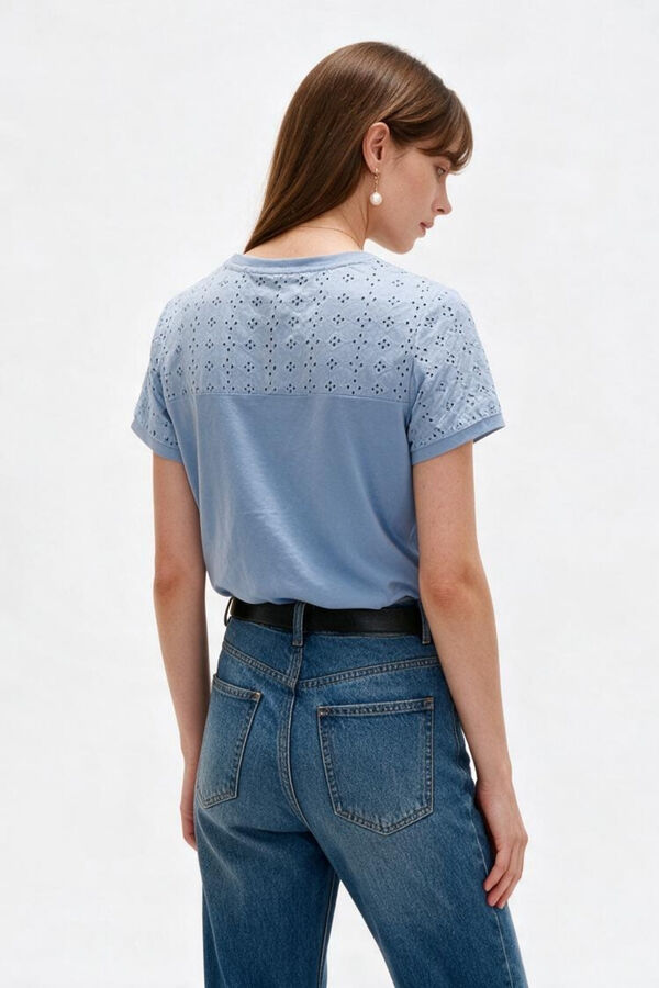 REMERA MALIKA 70607 CELESTE image number null