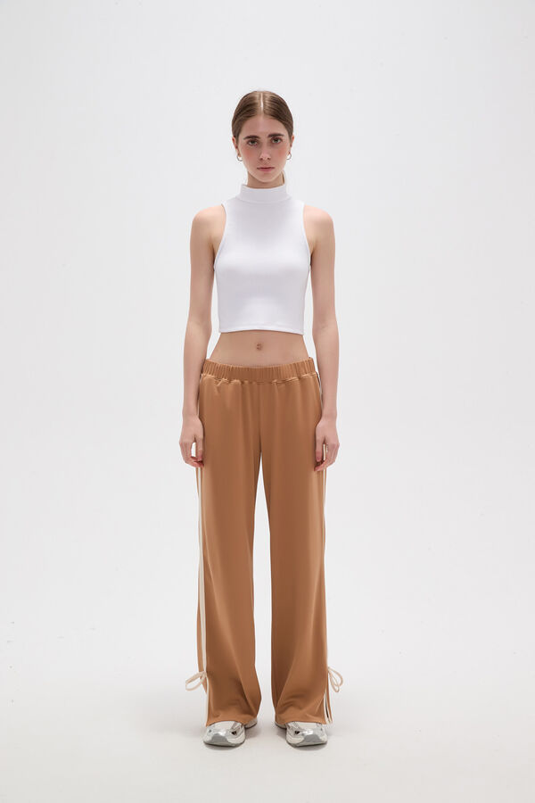 PANTALON DEPORTIVO VEDA BEIGE OSCURO image number null