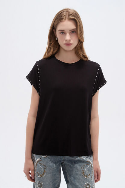 REMERA UMEA 70809 NEGRO image number null