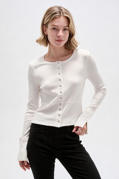 REMERA CARITO 70809 MARFIL  / OFF WHITE image number null